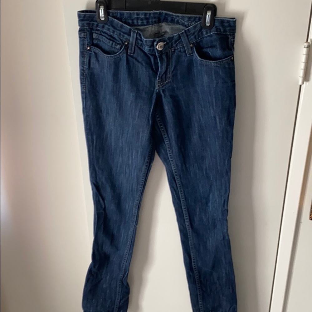Cool “Twiggy” jeans